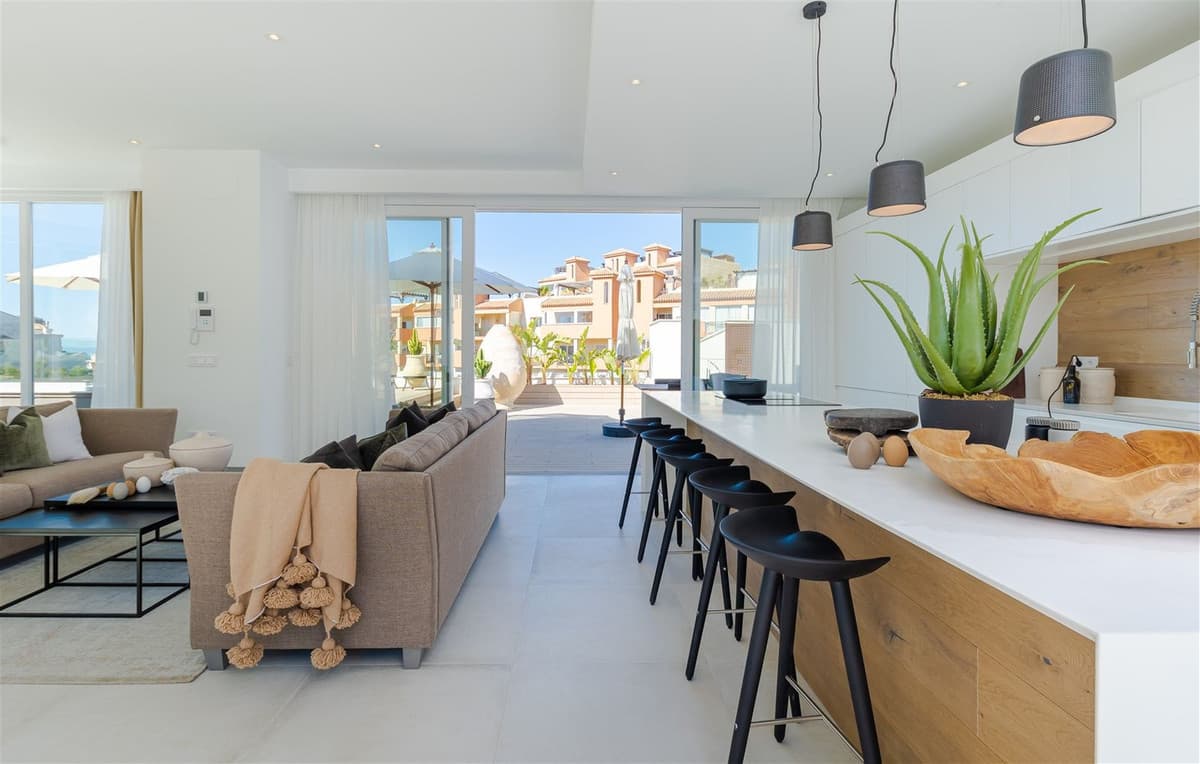 Detached Villa in Riviera del Sol — photo 5 of 10