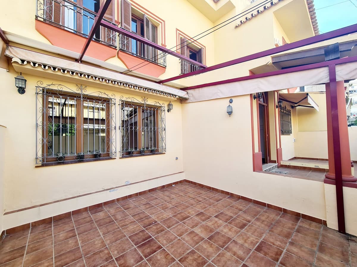 Semi-Detached House in Fuengirola — photo 2 of 10