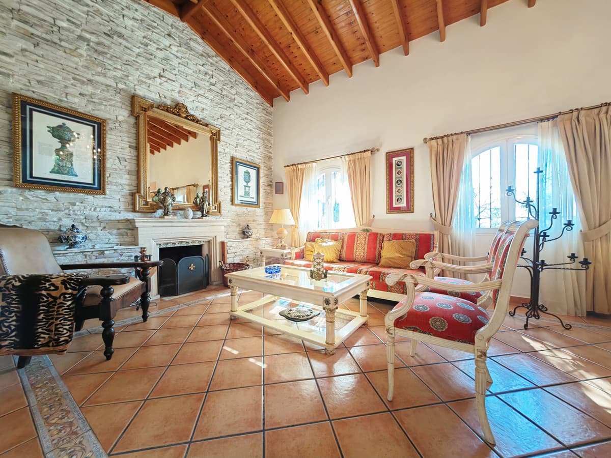 Detached Villa in Marbesa — photo 2 of 10