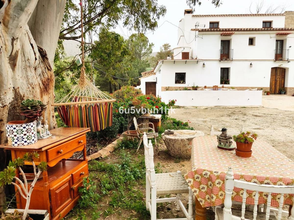 Land in Málaga — photo 1 of 10