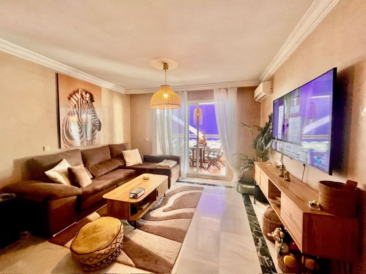 Middle Floor Apartment in The Golden Mile — photo 1 of 10