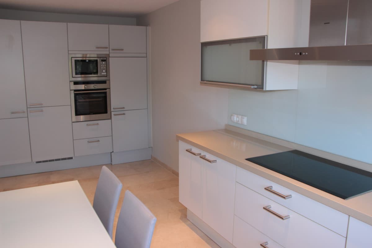 Middle Floor Apartment in Marbella — photo 10 of 10