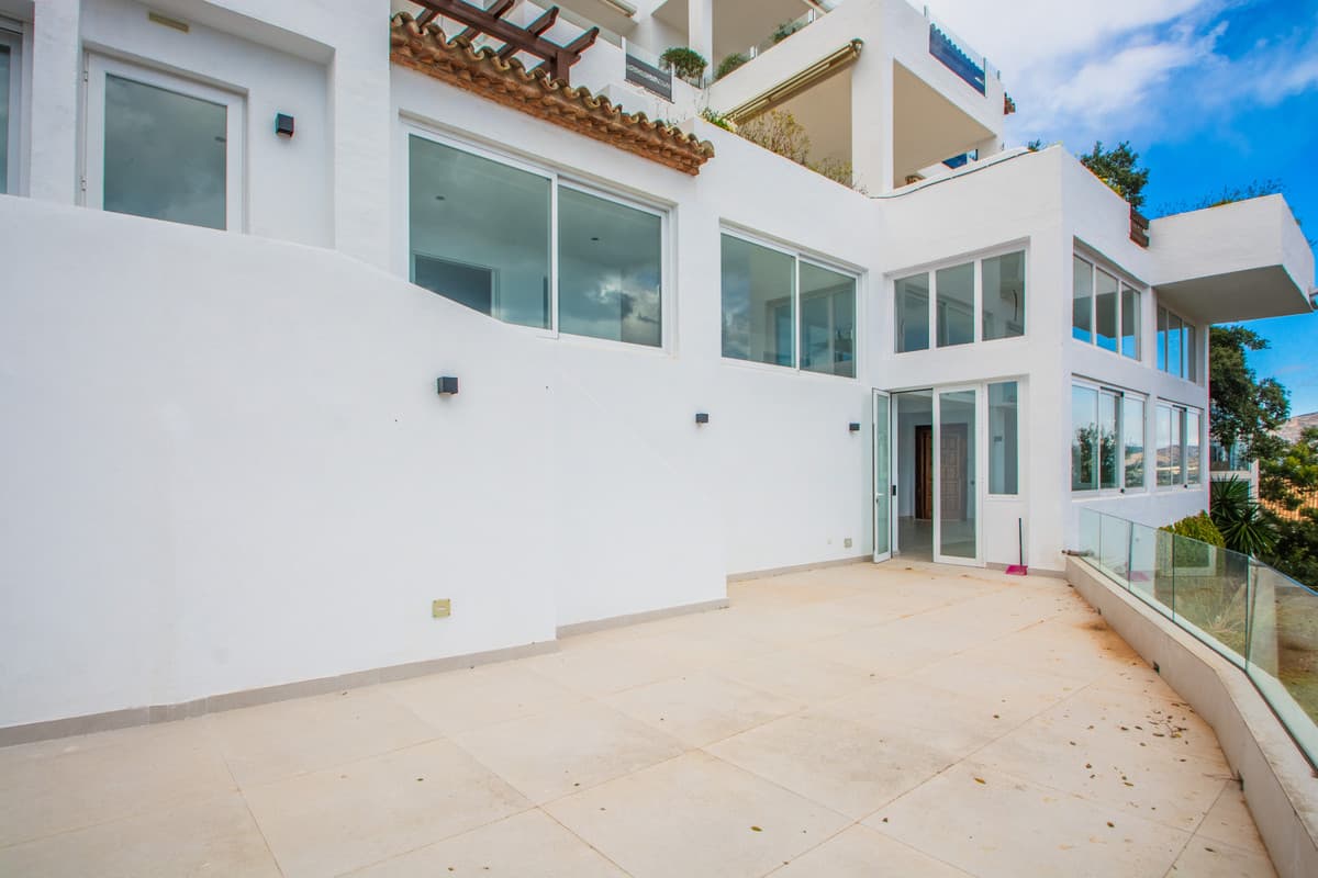 Middle Floor Apartment in La Mairena — photo 6 of 10