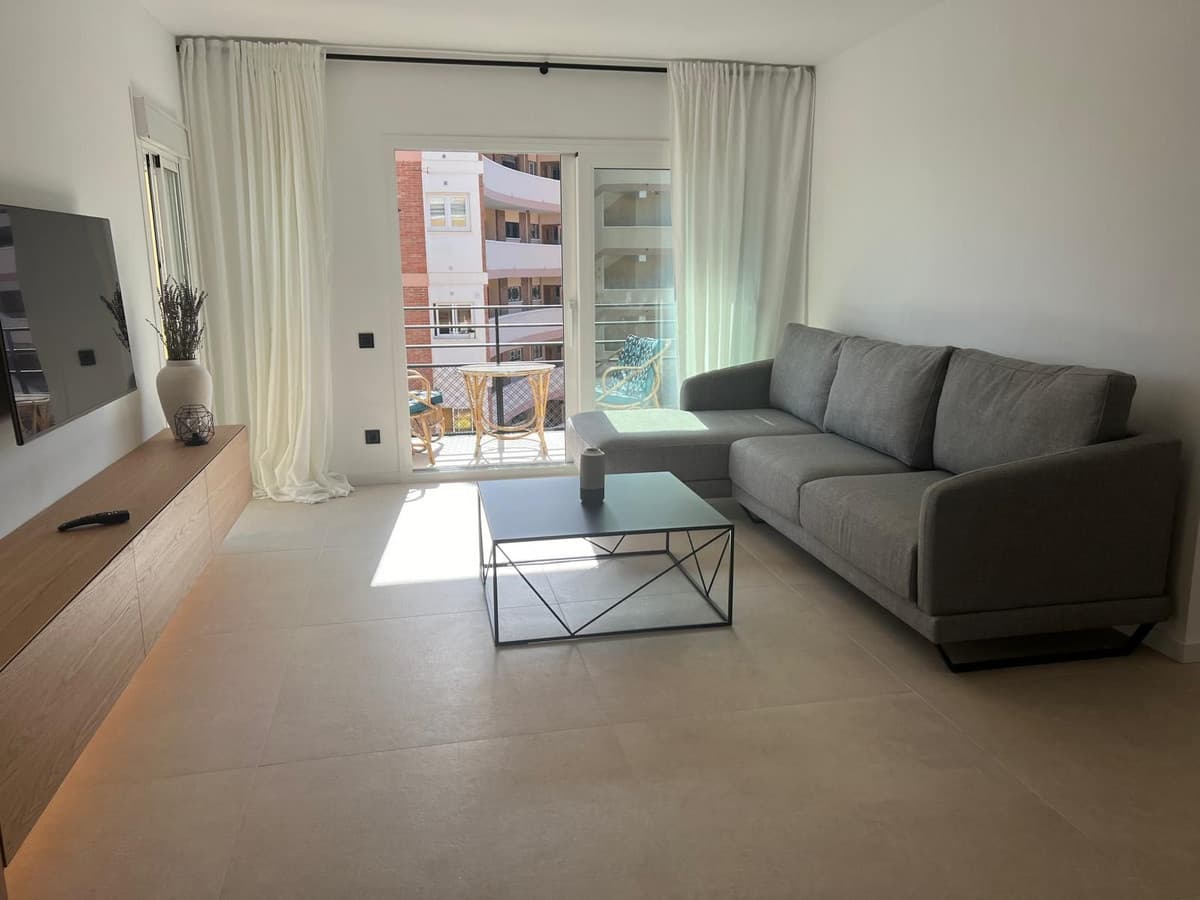 Middle Floor Apartment in Marbella — photo 4 of 10