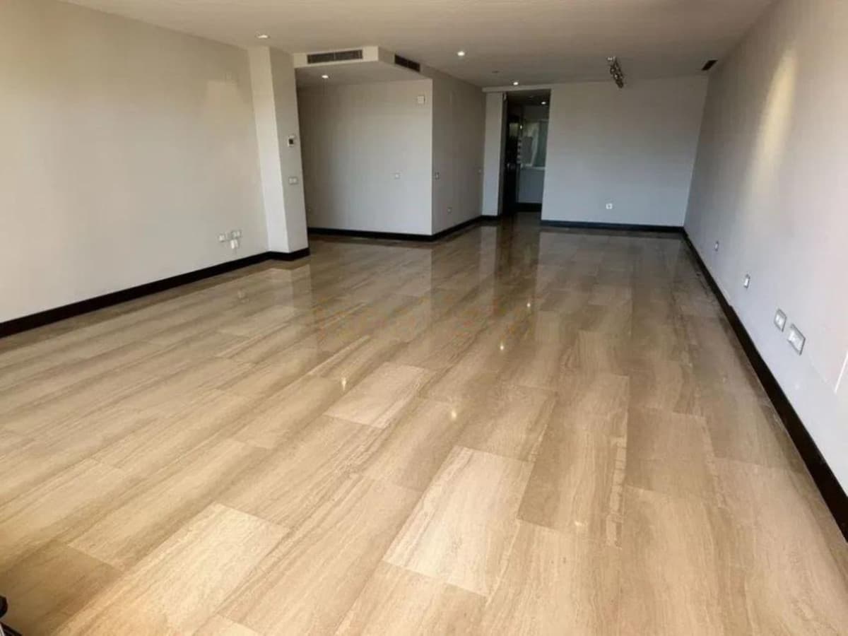 Ground Floor Apartment in Marbella — photo 7 of 10