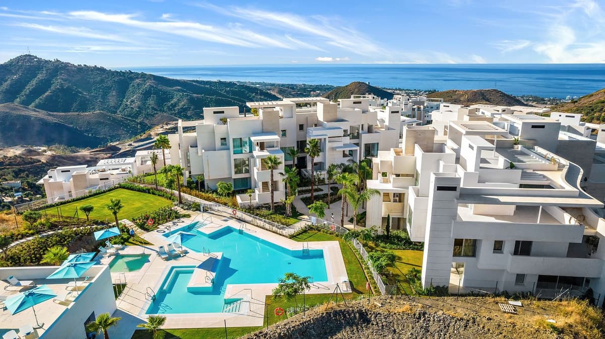 Middle Floor Apartment in Marbella — photo 5 of 10