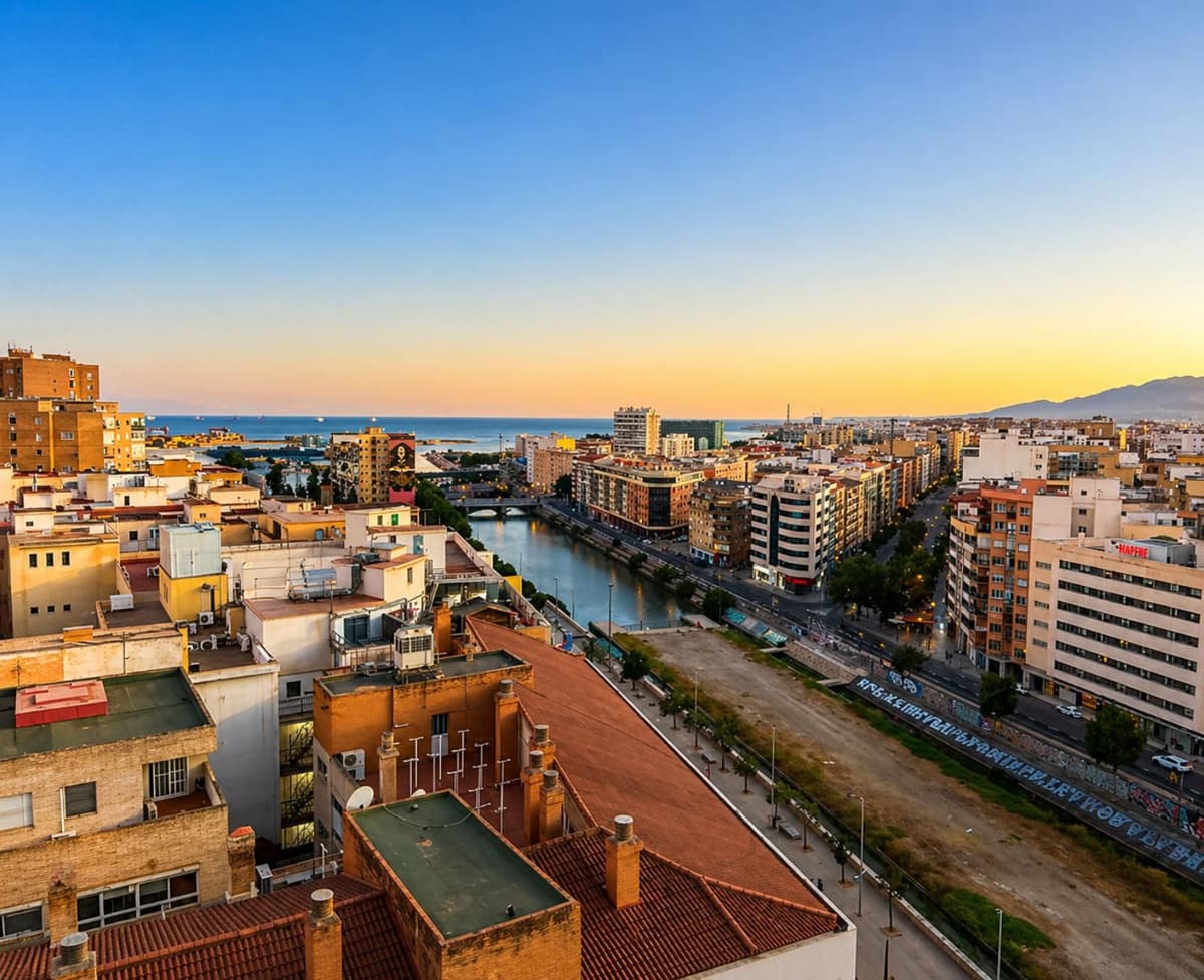 Middle Floor Apartment in Málaga Centro — photo 8 of 10