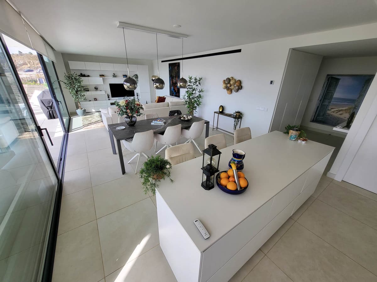 Middle Floor Apartment in Fuengirola — photo 5 of 10