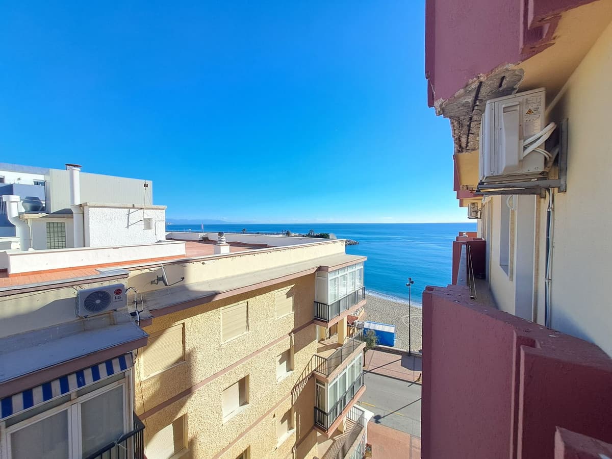 Middle Floor Apartment in Fuengirola — photo 7 of 10