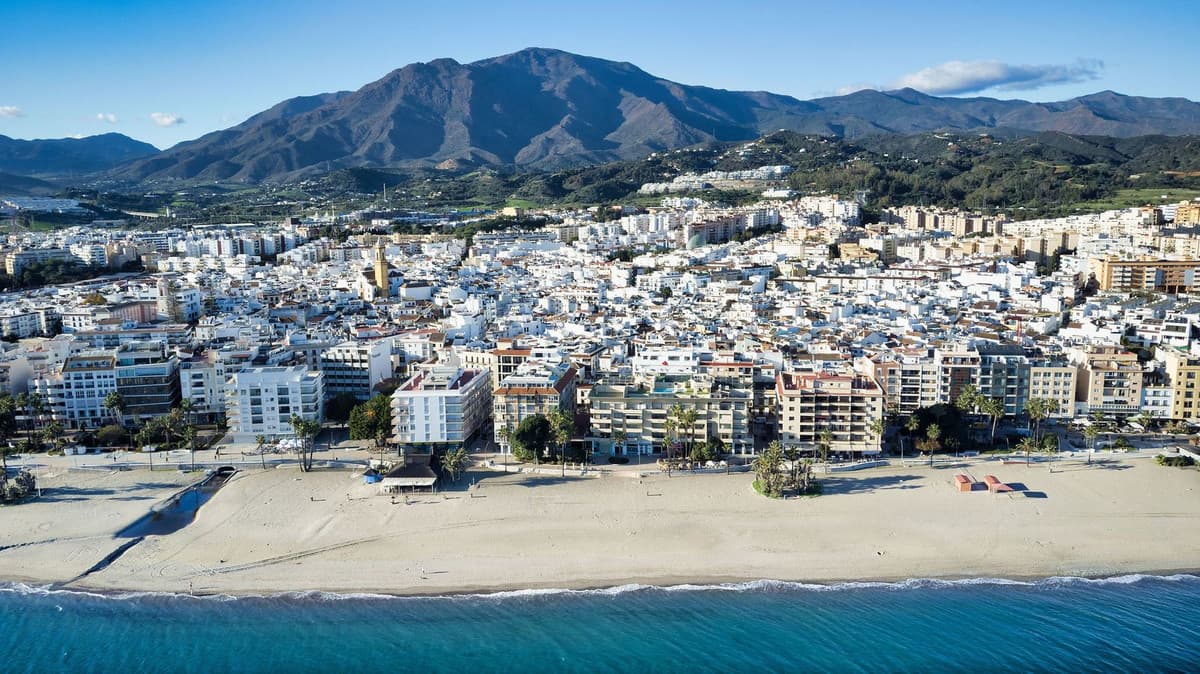 Penthouse in Estepona — photo 1 of 10