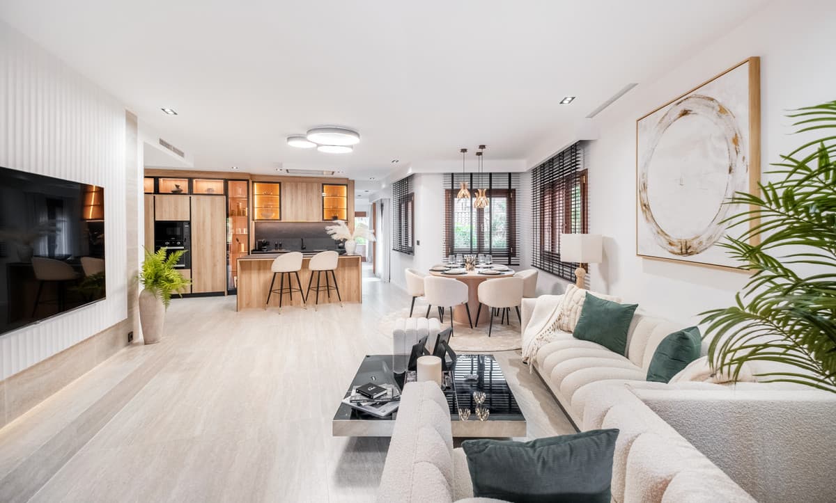 Middle Floor Apartment in Estepona — photo 1 of 10