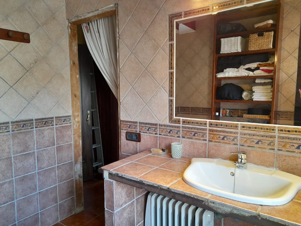 Townhouse in Las Lagunas — photo 9 of 10