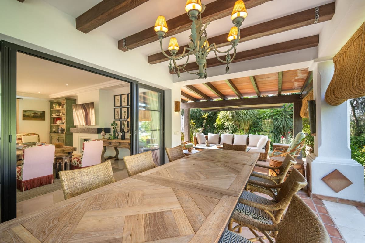 Detached Villa in La Quinta — photo 3 of 10