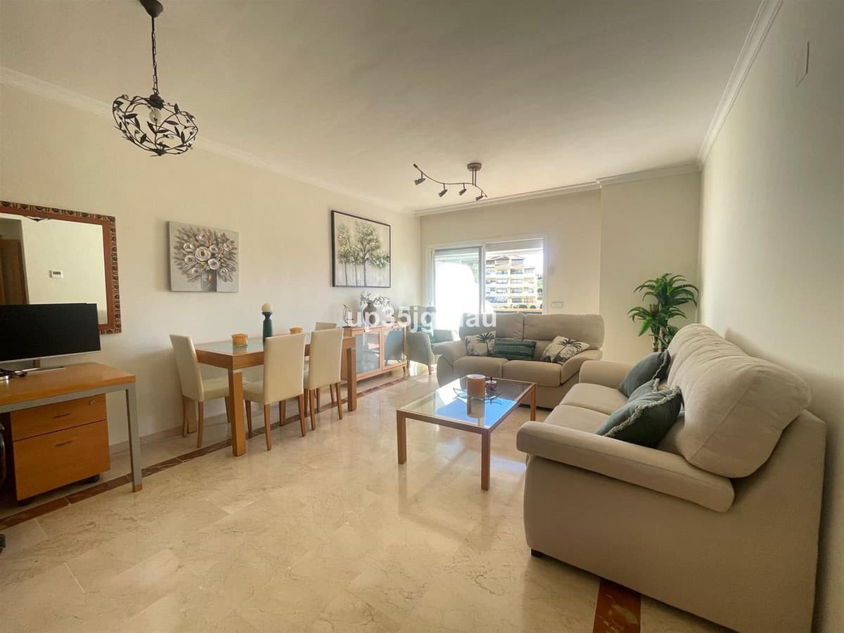 Penthouse in Estepona — photo 4 of 10