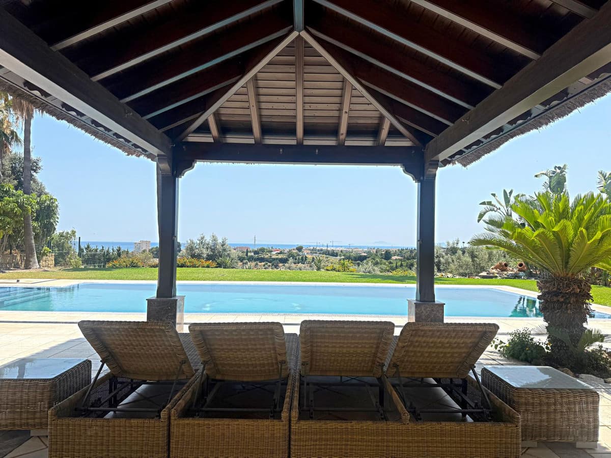Detached Villa in Estepona — photo 6 of 10