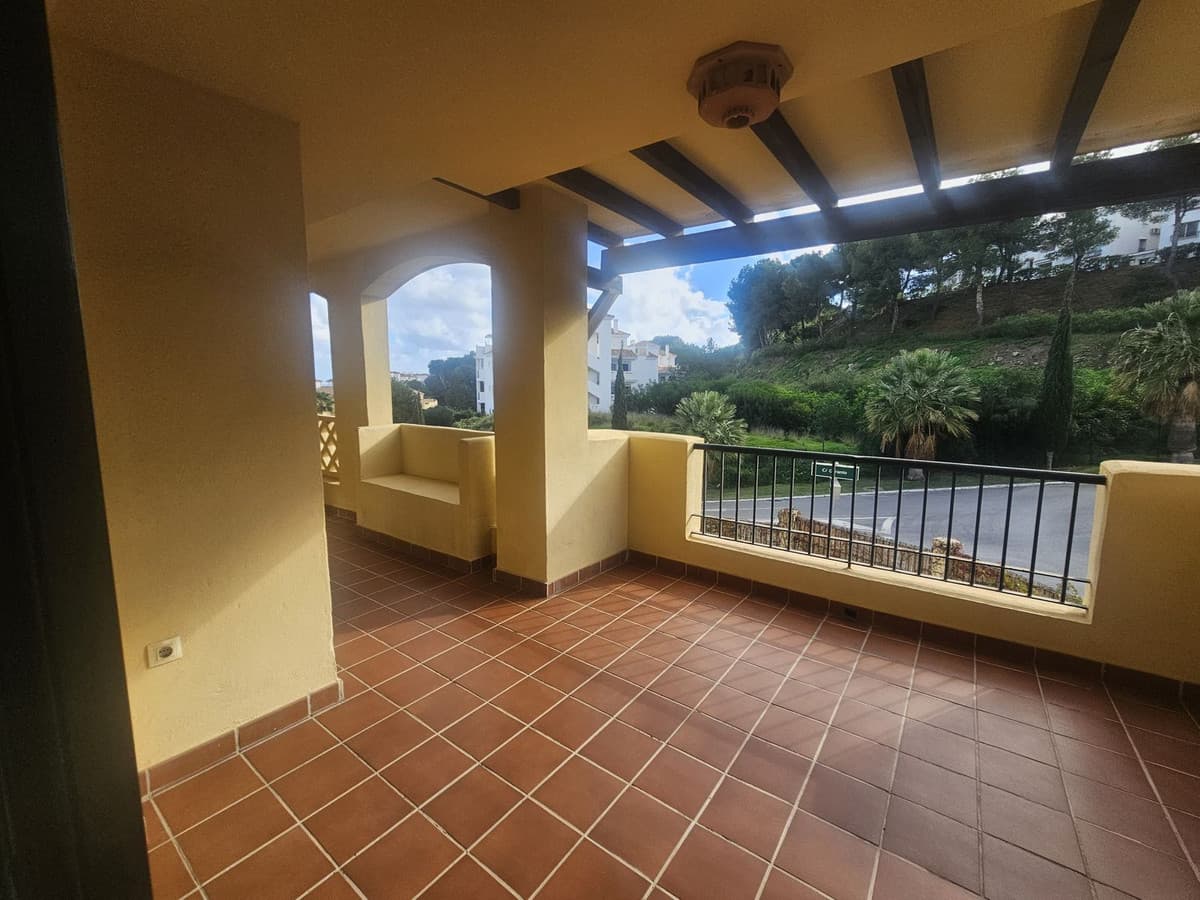 Middle Floor Apartment in Riviera del Sol — photo 2 of 10