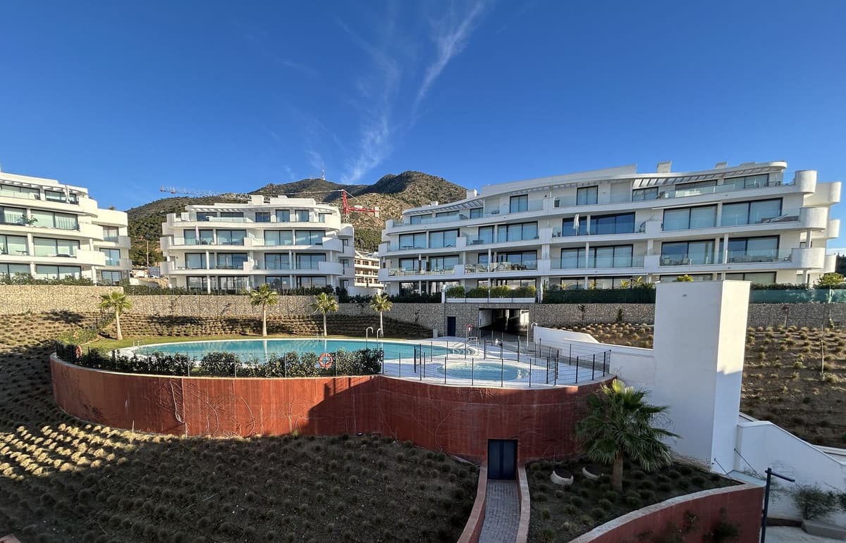 Middle Floor Apartment in Fuengirola — photo 2 of 10