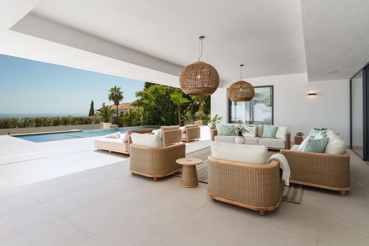 Detached Villa in Elviria — photo 3 of 10