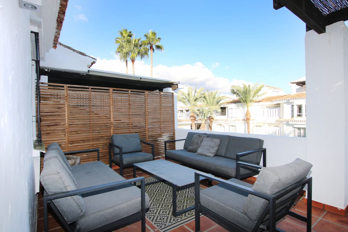Penthouse Duplex in Nueva Andalucía — photo 5 of 10