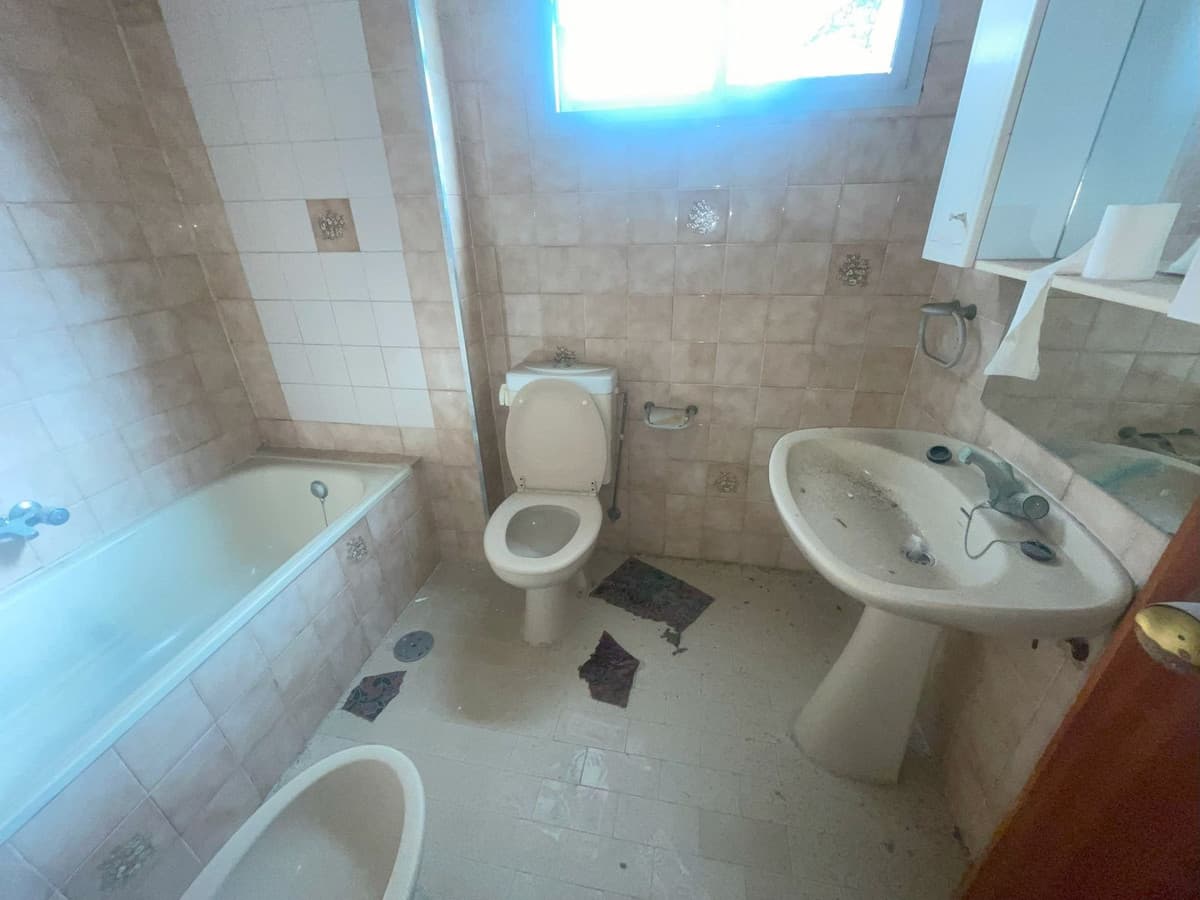 Middle Floor Apartment in Estepona — photo 10 of 10