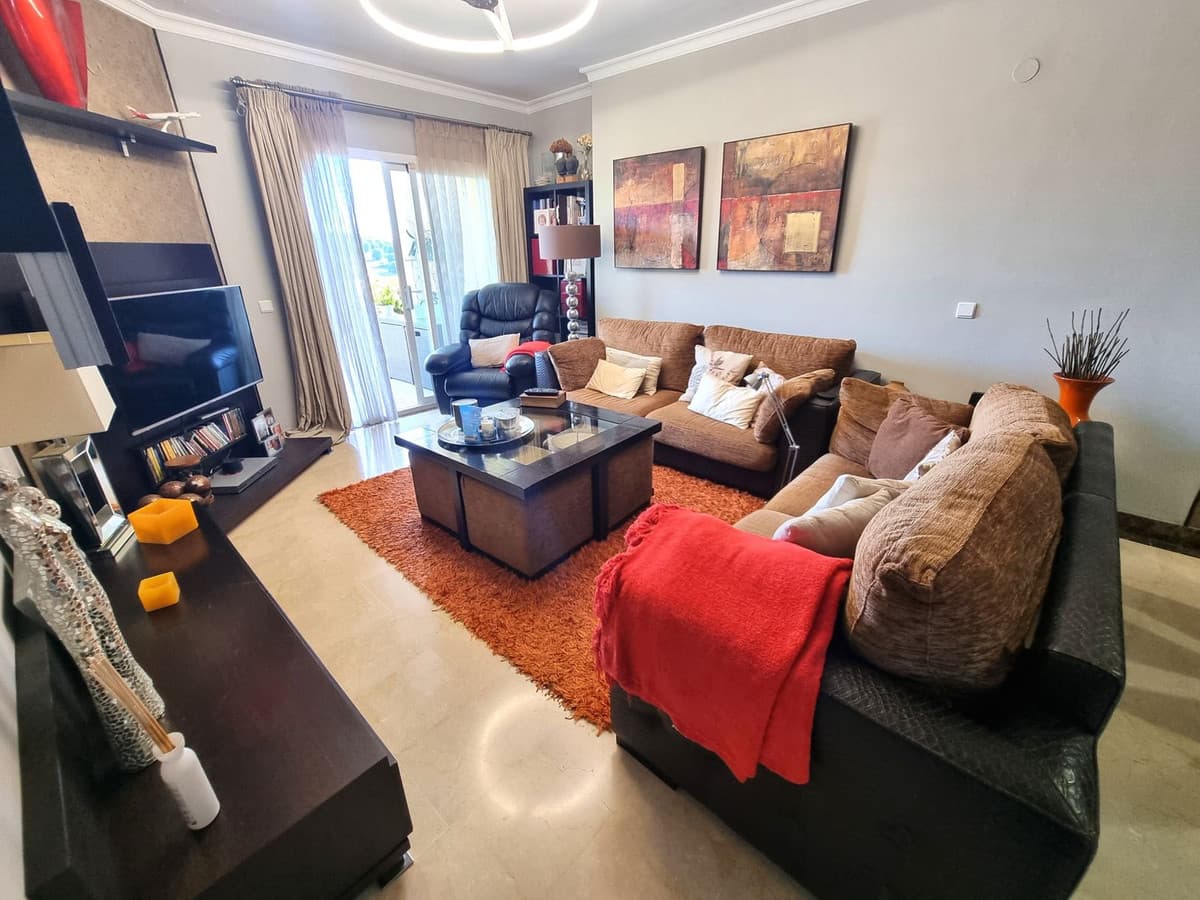 Top Floor Apartment in Estepona — photo 2 of 10