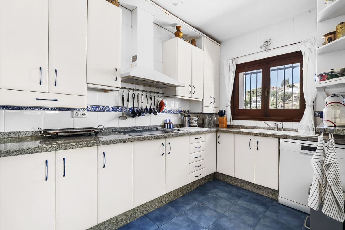Detached Villa in El Candado — photo 8 of 10
