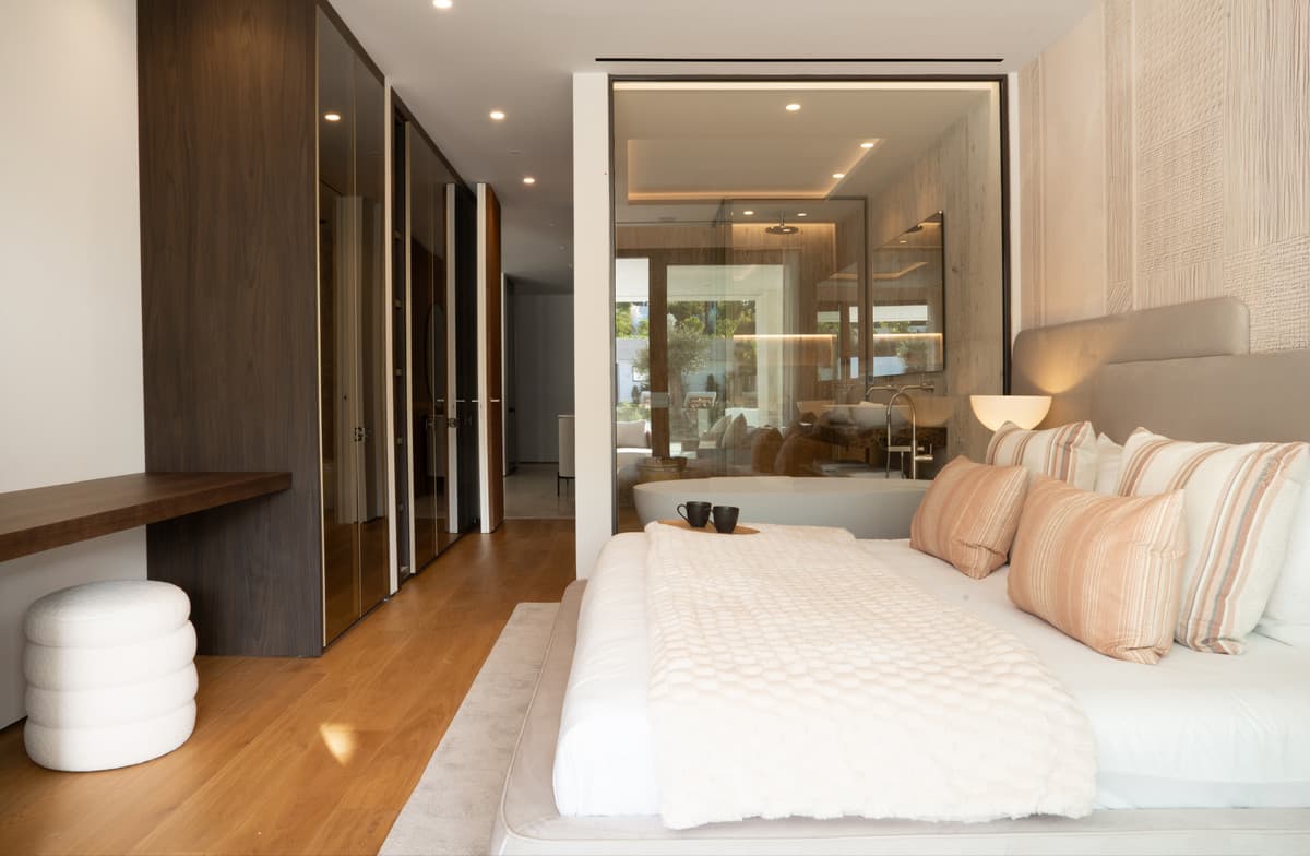 Ground Floor Apartment in The Golden Mile — photo 10 of 10