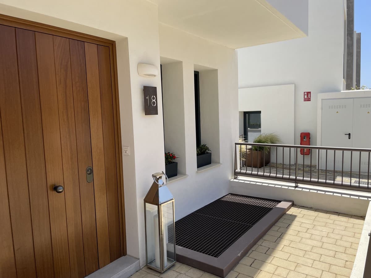 Semi-Detached House in Cabopino — photo 3 of 10