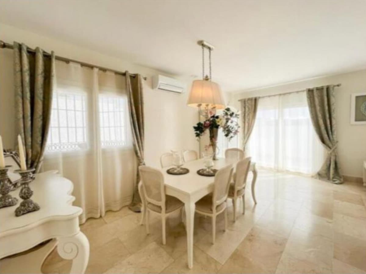 Detached Villa in San Roque — photo 10 of 10