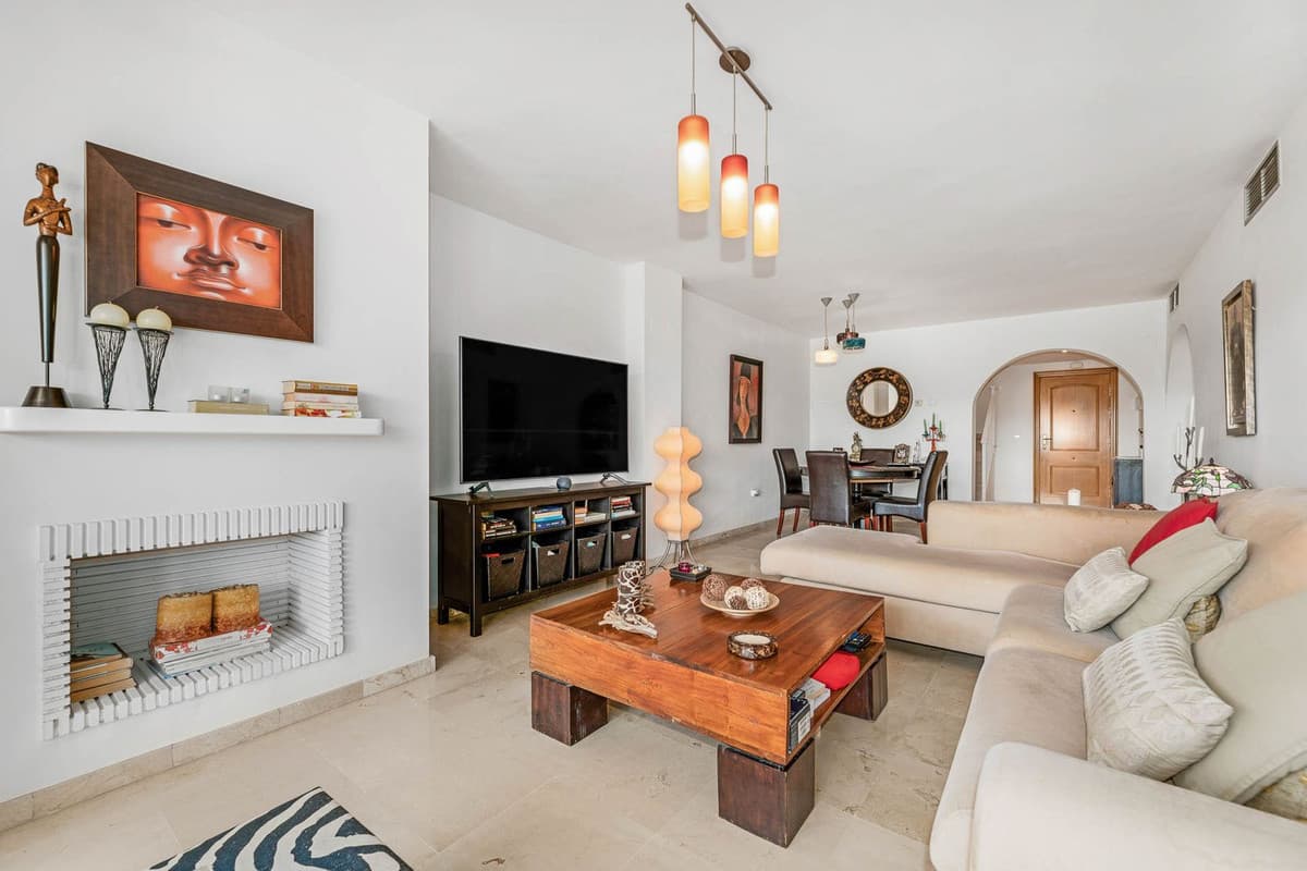 Penthouse Duplex in Guadalmina Alta — photo 8 of 10