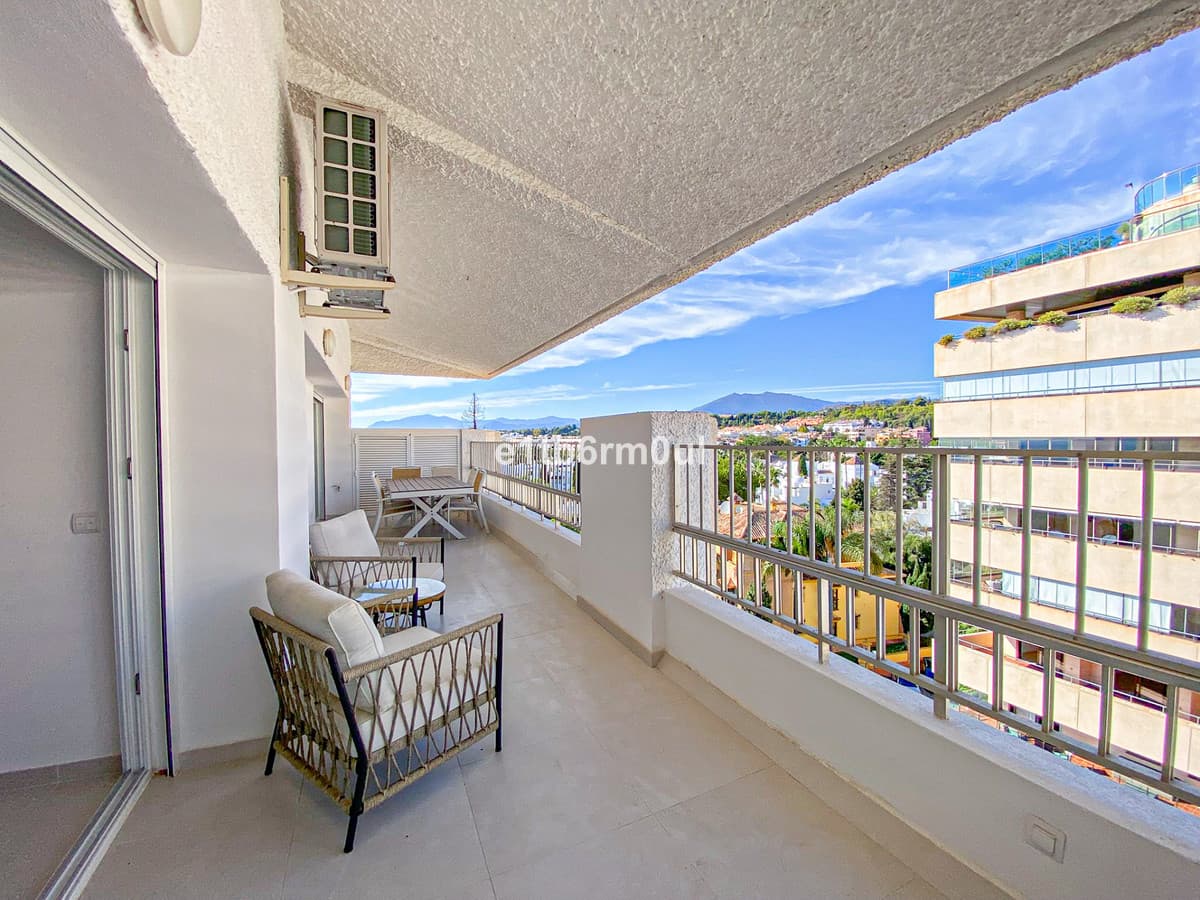 Penthouse in The Golden Mile — photo 1 of 10