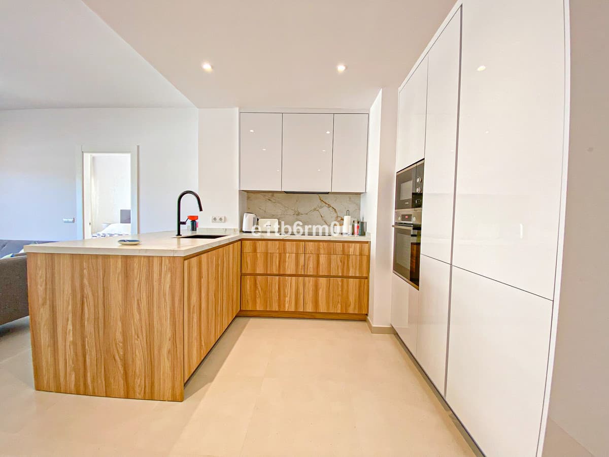 Penthouse in The Golden Mile — photo 8 of 10