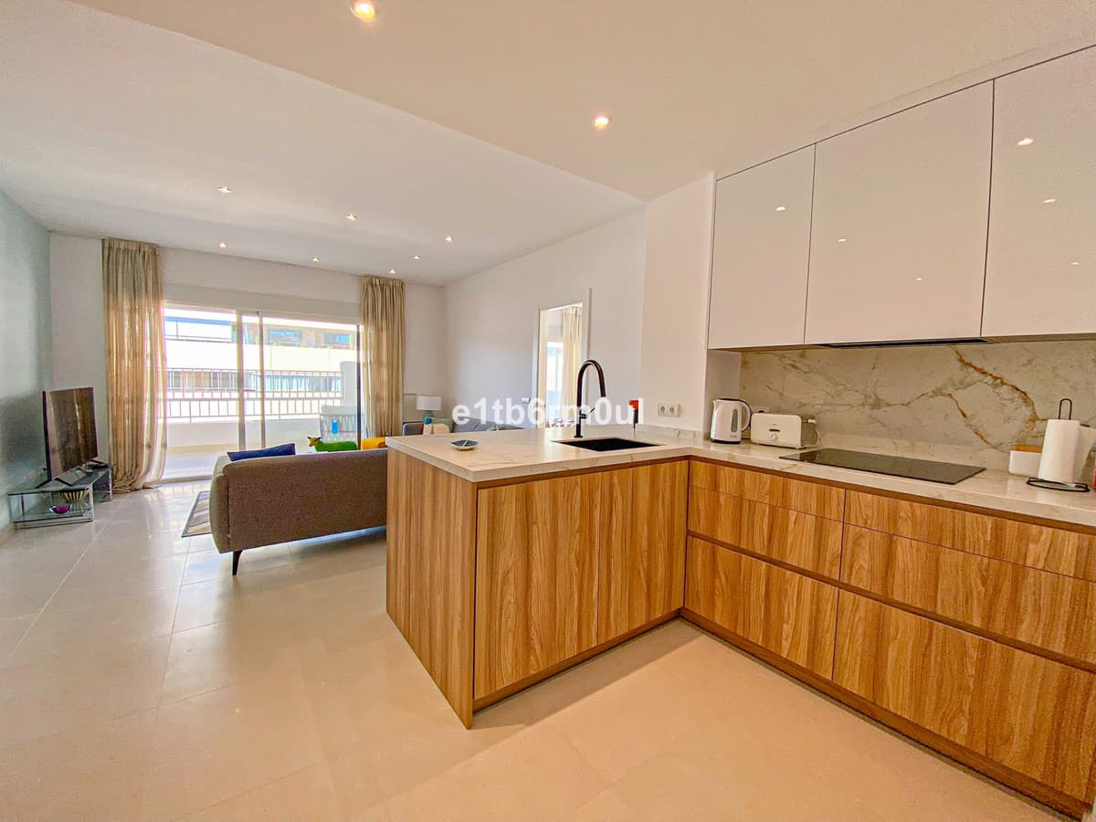 Penthouse in The Golden Mile — photo 10 of 10