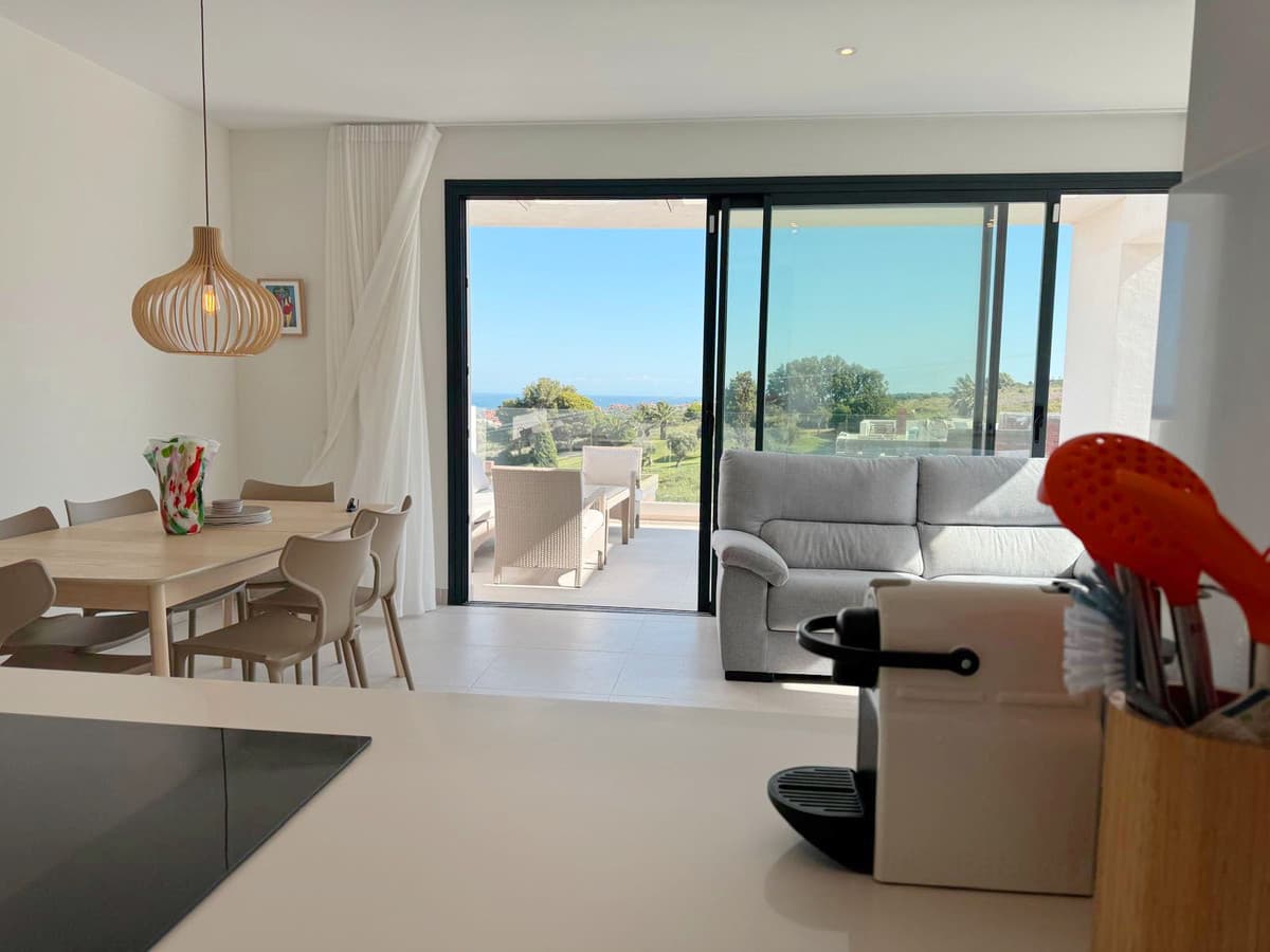 Penthouse in Estepona — photo 7 of 10