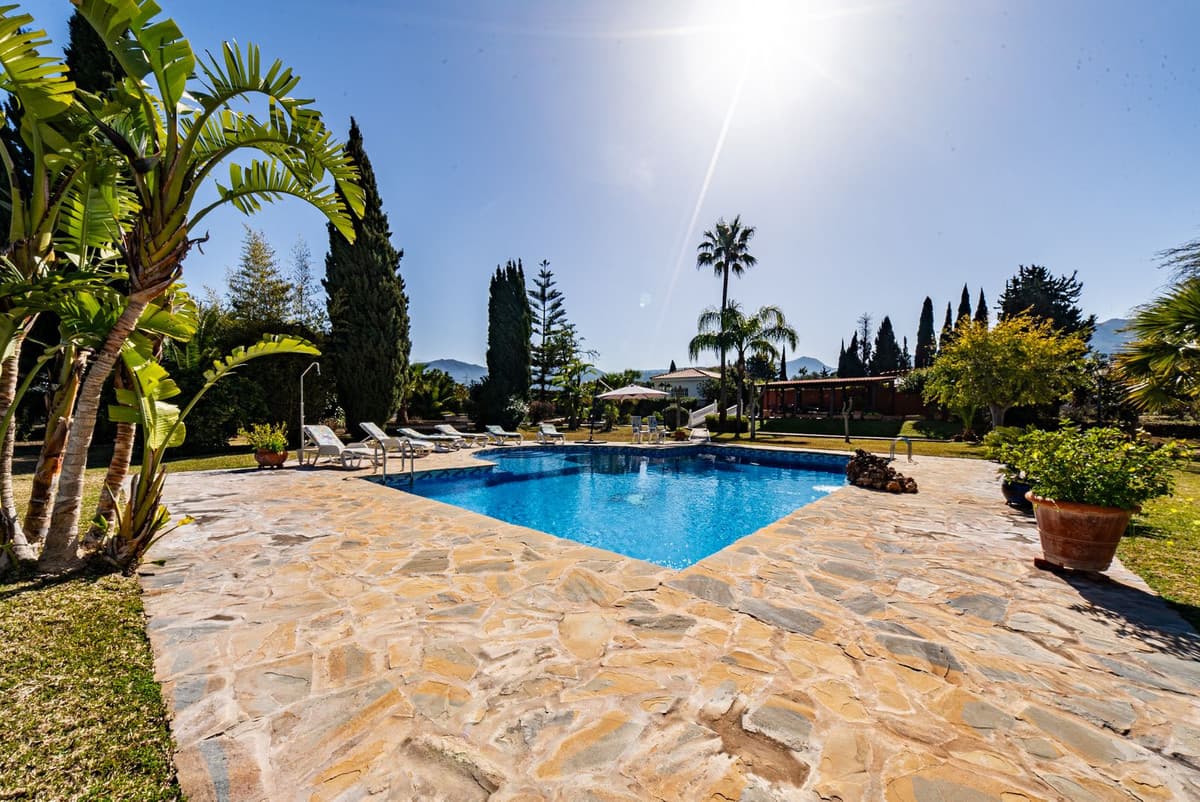 Detached Villa in Alhaurín de la Torre — photo 6 of 10
