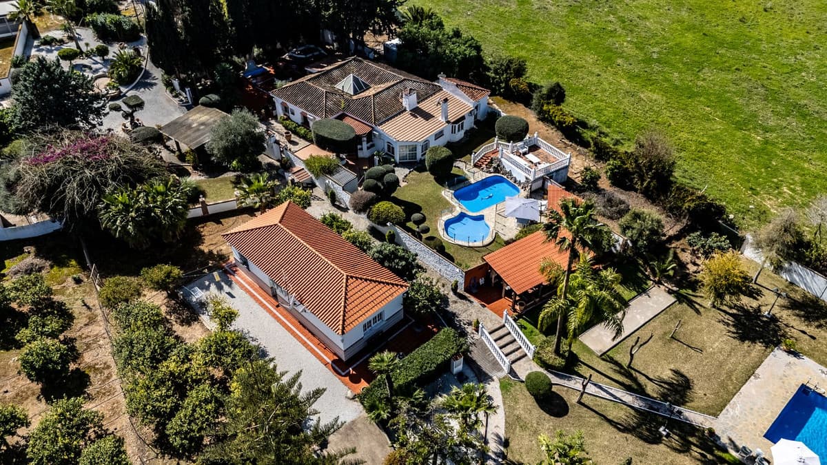 Detached Villa in Alhaurín de la Torre — photo 9 of 10