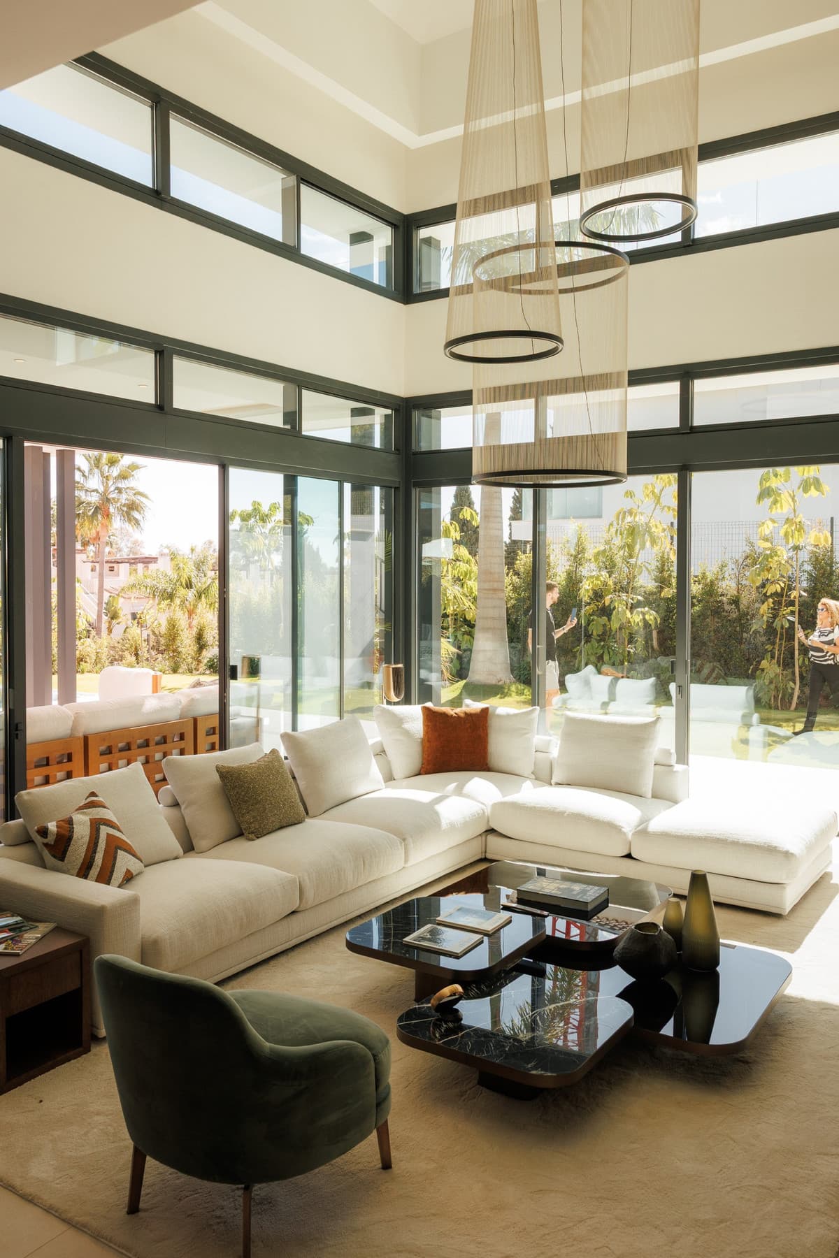 Detached Villa in The Golden Mile — photo 2 of 10