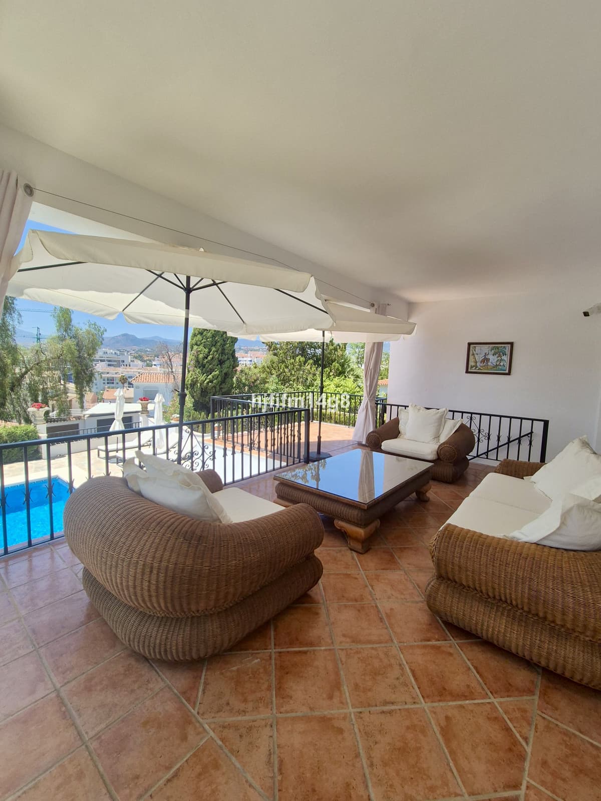 Detached Villa in La Campana — photo 4 of 10