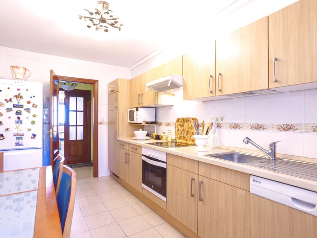 Middle Floor Apartment in Fuengirola — photo 7 of 10
