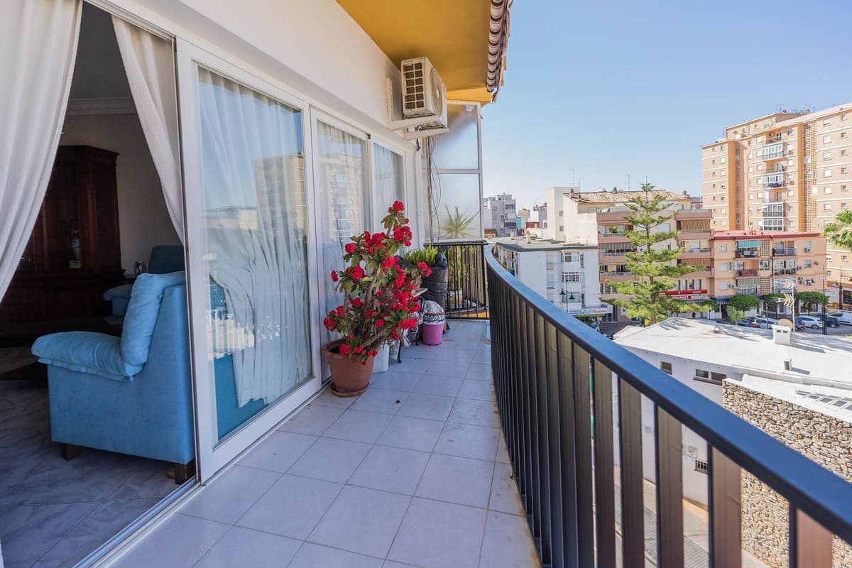 Top Floor Apartment in Fuengirola — photo 1 of 10