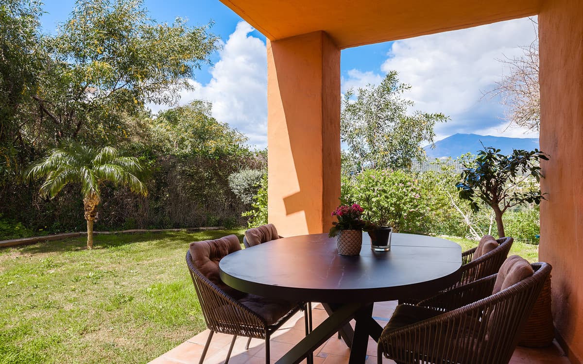 Ground Floor Apartment in Benahavís — photo 9 of 10