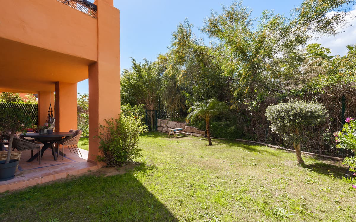 Ground Floor Apartment in Benahavís — photo 10 of 10
