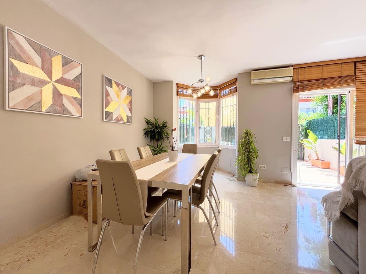 Townhouse in Estepona — photo 6 of 10