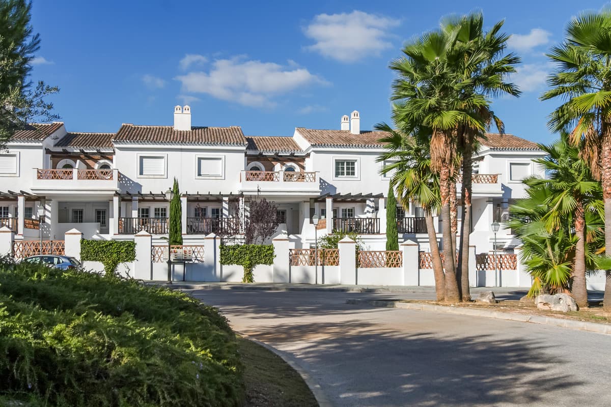 Semi-Detached House in Lauro Golf — photo 1 of 10
