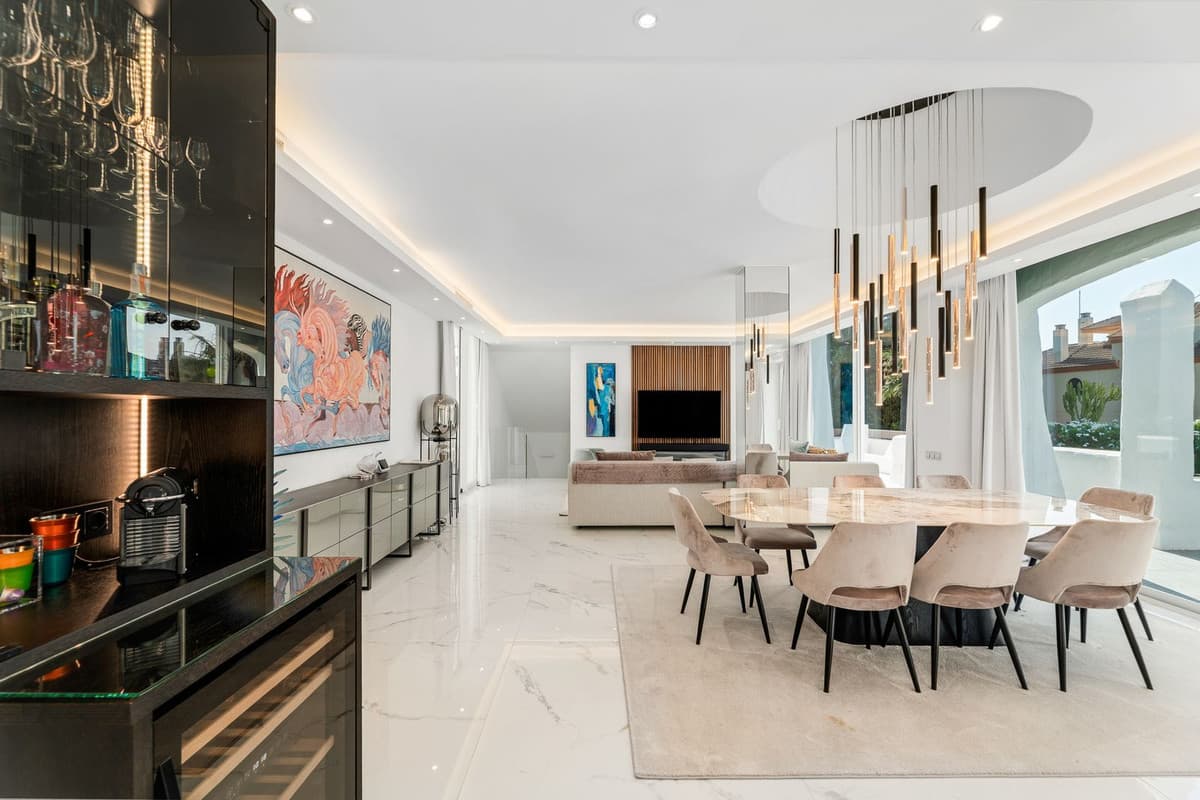 Penthouse Duplex in Puerto Banús — photo 4 of 10