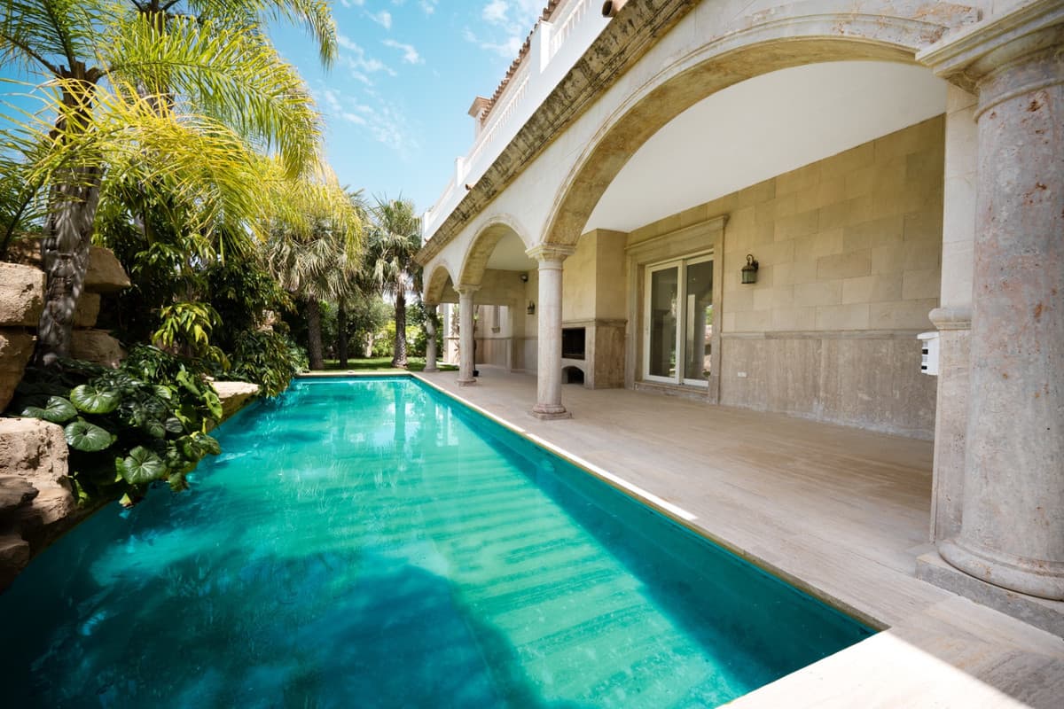 Detached Villa in Marbella — photo 4 of 10