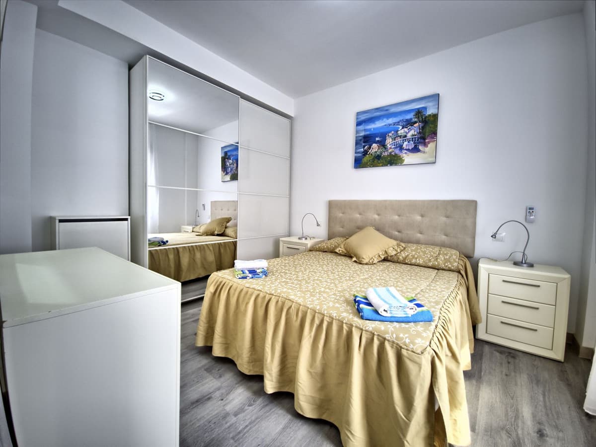 Middle Floor Apartment in Marbella — photo 10 of 10