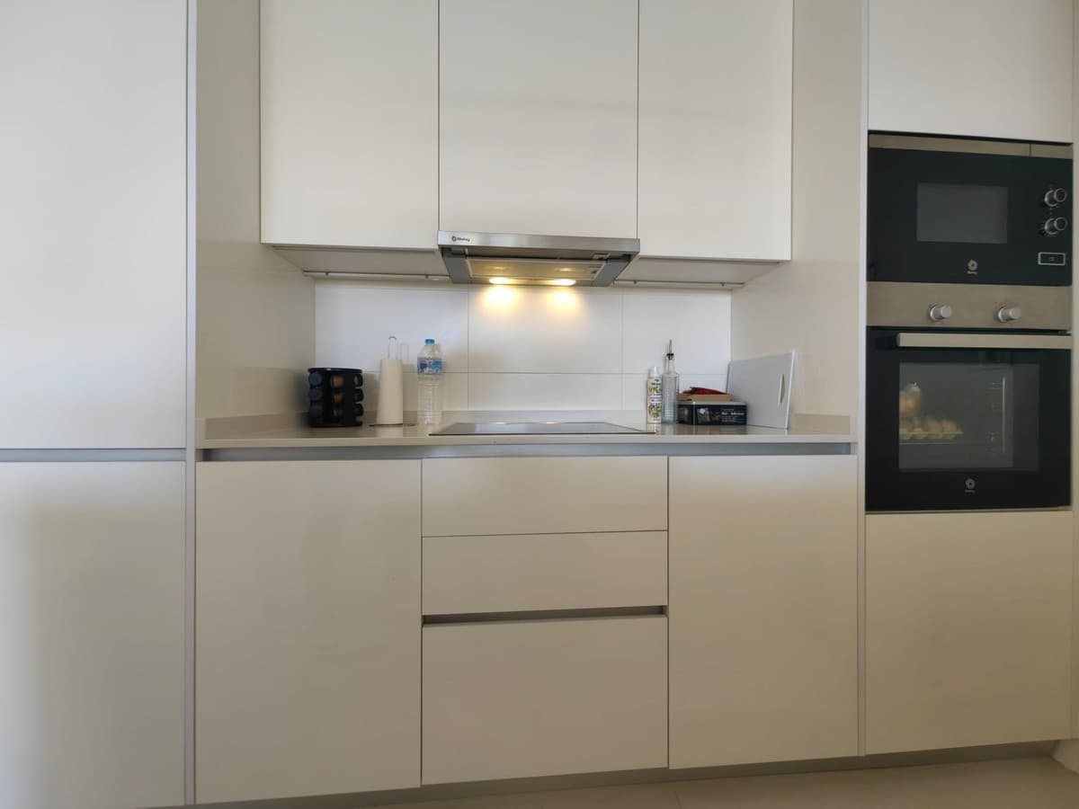 Middle Floor Apartment in Estepona — photo 8 of 10