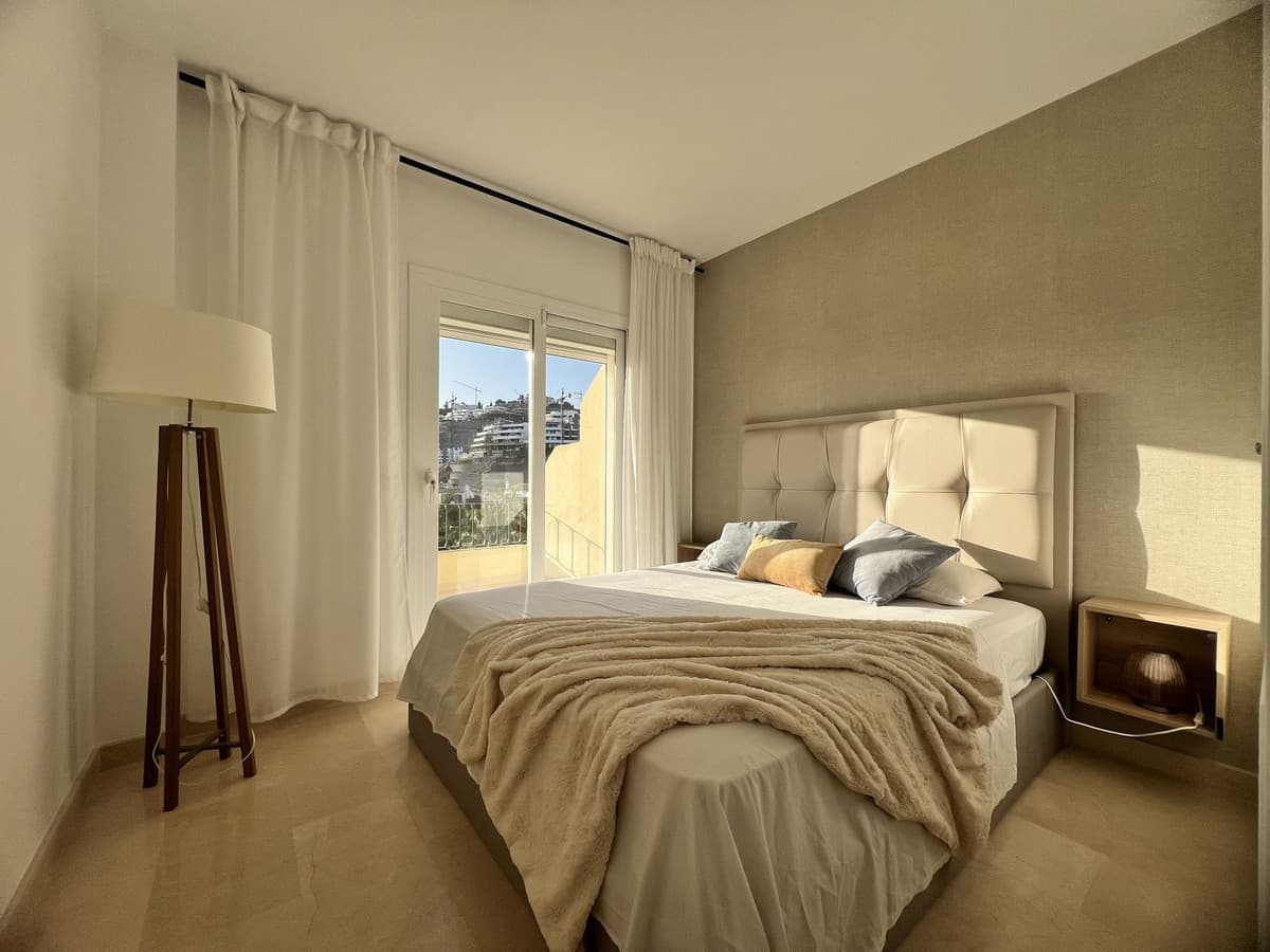 Penthouse Duplex in La Quinta — photo 4 of 10