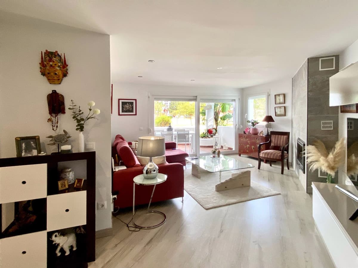 Middle Floor Apartment in Mijas Golf — photo 8 of 10